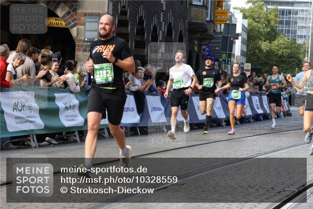 13.09.2026 - 21. swb-Marathon Bremen Strokosch-Dieckow http://msf.ph/oto/10328559 13.09.2026 13:13:30 Ziel 280, 313, 621, 868, 987, 1207, 2498, 2559, 2962, 3566, 3625, 4582, 5345, 5769, 6038, 6349, 6394, 7874, 8197, 8291, 8419, 8464, 9092, 9217, 2401, 2767, 3413, 7493, 7707, 8840, 9442, 9884, 13099 meine-sportfotos.de