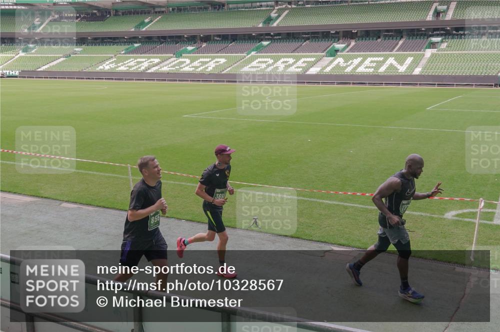 13.09.2026 - 21. swb-Marathon Bremen Michael Burmester http://msf.ph/oto/10328567 13.09.2026 12:58:50 Laufen im Stadion 141, 148, 191, 226, 232, 334, 511, 672, 745, 789, 790, 909, 972, 1010, 1080, 1119, 1166, 1191, 1199, 1281, 1516, 1535, 1642, 1647, 1752, 1881, 1931, 1933, 2046, 2210, 2289, 2324, 2343, 2367, 2371, 2397, 2423, 2425, 2577, 2771, 2806, 2807, 2827, 2885, 2899, 2903, 2953, 2961, 2979, 3015, 3021, 3051, 3098, 3120, 3124, 3138, 3148, 3182, 3186, 3190, 3233, 3319, 3338, 3435, 3516, 3531, 3534, 3560, 3652, 3655, 3685, 3690, 3695, 3866, 3933, 3934, 4120, 205 meine-sportfotos.de