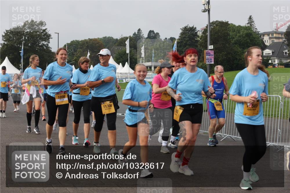 13.09.2026 - Kiel Lauf Andreas Tolksdorf http://msf.ph/oto/10328617 13.09.2026 09:29:49 Kiellinie 7528, 8023, 1899, 10635, 11300, 1074, 9998, 565 meine-sportfotos.de