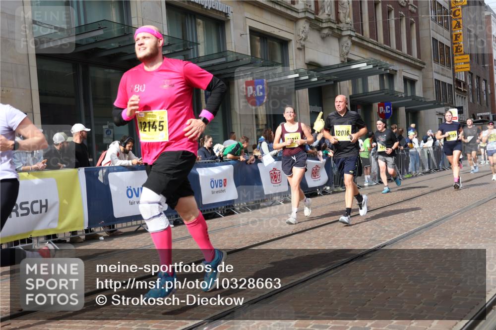 13.09.2026 - 21. swb-Marathon Bremen Strokosch-Dieckow http://msf.ph/oto/10328663 13.09.2026 11:01:58 Ziel 10153, 10154, 10173, 10273, 10274, 10278, 10331, 10338, 10439, 10473, 10500, 10636, 10738, 10803, 10885, 10915, 10943, 11249, 11505, 11576, 11811, 11853, 11886, 12016, 12042, 12094, 12134, 12135, 12437, 12506, 10257, 10332, 10409, 10444, 10497, 10617, 10817, 10924, 11075, 11115, 11150, 11268, 11305, 11369, 11412, 11413, 11436, 11479, 11486, 11668, 11747, 11859, 11985, 11986, 12095, 12145, 12360, 12379, 12412, 12466, 12506 meine-sportfotos.de