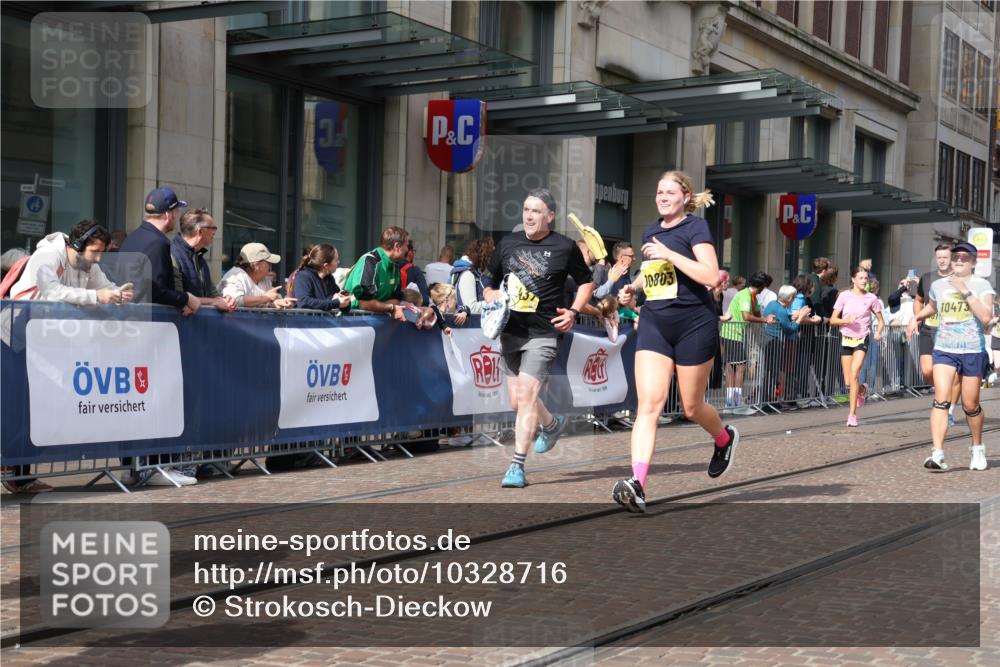13.09.2026 - 21. swb-Marathon Bremen Strokosch-Dieckow http://msf.ph/oto/10328716 13.09.2026 11:02:00 Ziel 10153, 10154, 10173, 10273, 10274, 10278, 10331, 10338, 10439, 10473, 10636, 10738, 10885, 10915, 10943, 11137, 11249, 11505, 11576, 11811, 11853, 11886, 11890, 12042, 12094, 12134, 12135, 12169, 12437, 10257, 10332, 10409, 10444, 10500, 10617, 10803, 10817, 10924, 11075, 11115, 11150, 11268, 11305, 11369, 11412, 11413, 11436, 11479, 11486, 11668, 11747, 11859, 11985, 11986, 12016, 12095, 12145, 12360, 12379, 12412, 12466, 12506 meine-sportfotos.de