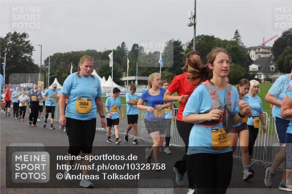 13.09.2026 - Kiel Lauf Andreas Tolksdorf http://msf.ph/oto/10328758 13.09.2026 09:29:58 Kiellinie 38, 3684, 2924, 441, 714, 232, 2406 meine-sportfotos.de