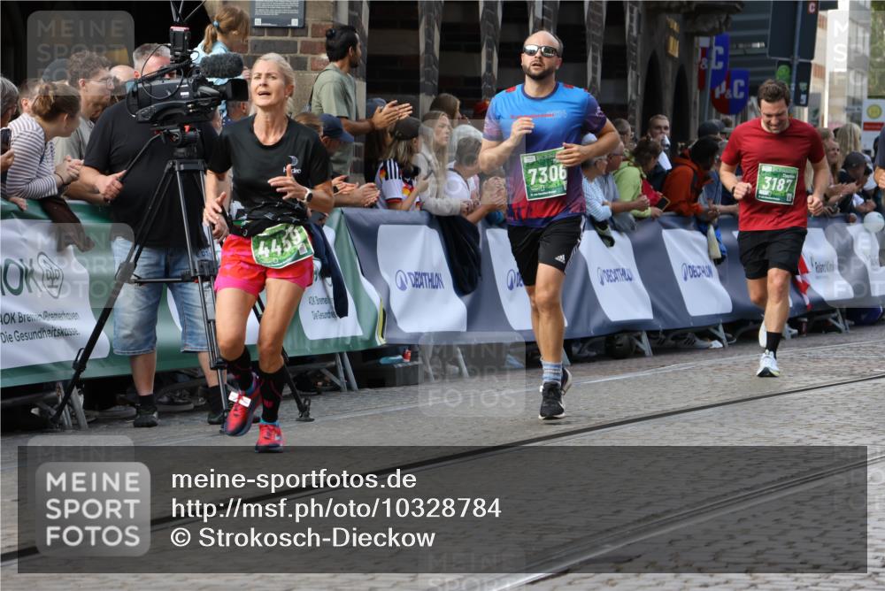 13.09.2026 - 21. swb-Marathon Bremen Strokosch-Dieckow http://msf.ph/oto/10328784 13.09.2026 13:25:11 Ziel 282, 972, 1264, 1516, 2280, 2761, 3015, 4113, 4198, 4262, 4277, 4973, 5328, 5664, 6079, 6360, 6544, 6626, 6807, 6943, 7409, 7854, 8853, 9152, 9541, 10103, 260, 1119, 1658, 2046, 3168, 3187, 4294, 4459, 6113, 6380, 7252, 7306, 7326, 8357, 8695, 8769, 9036, 9299, 9460, 9563, 13025 meine-sportfotos.de