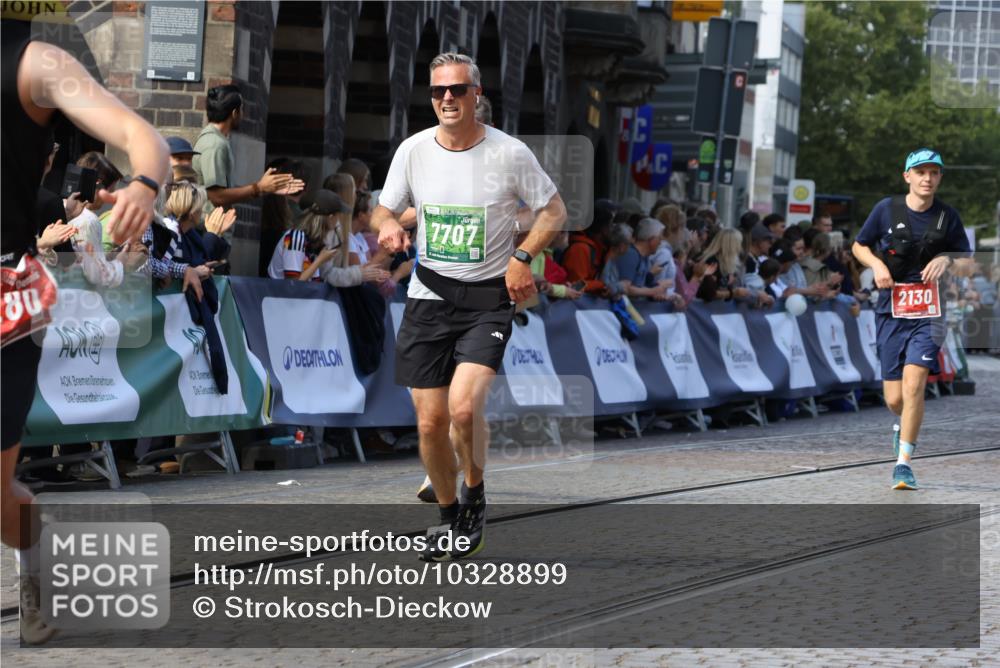 13.09.2026 - 21. swb-Marathon Bremen Strokosch-Dieckow http://msf.ph/oto/10328899 13.09.2026 13:13:42 Ziel 280, 621, 779, 2130, 2360, 2882, 2962, 3566, 4582, 5345, 5769, 6038, 6394, 6407, 8197, 8464, 8477, 8568, 8963, 524, 670, 683, 1704, 1707, 1937, 2422, 3236, 5443, 6451, 7210, 7283, 7707, 9635, 9884 meine-sportfotos.de