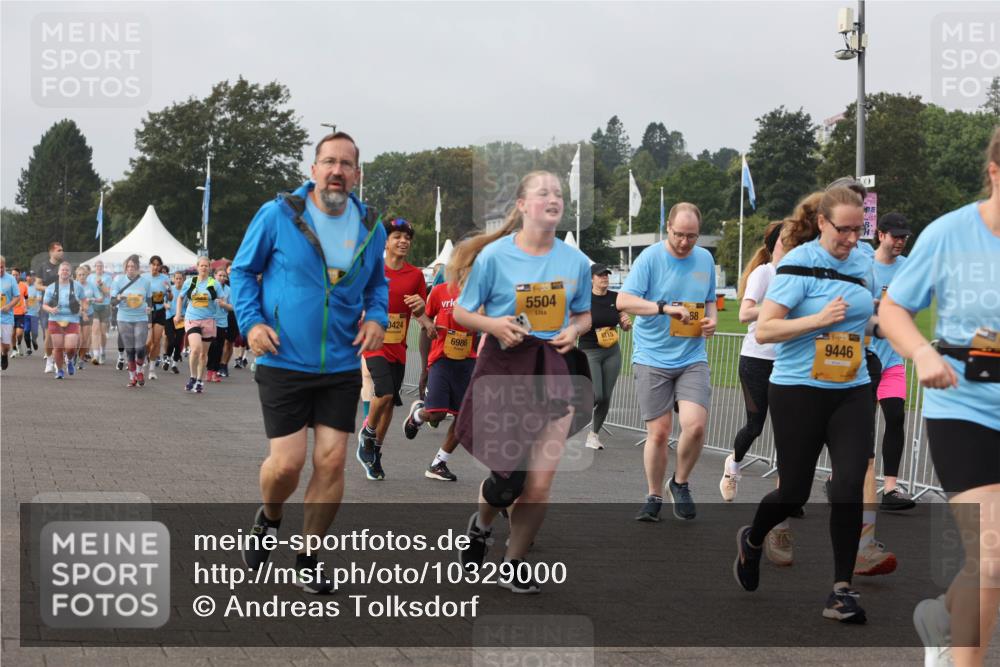 13.09.2026 - Kiel Lauf Andreas Tolksdorf http://msf.ph/oto/10329000 13.09.2026 09:30:11 Kiellinie 0424, 6986, 5504, 68, 9446 meine-sportfotos.de