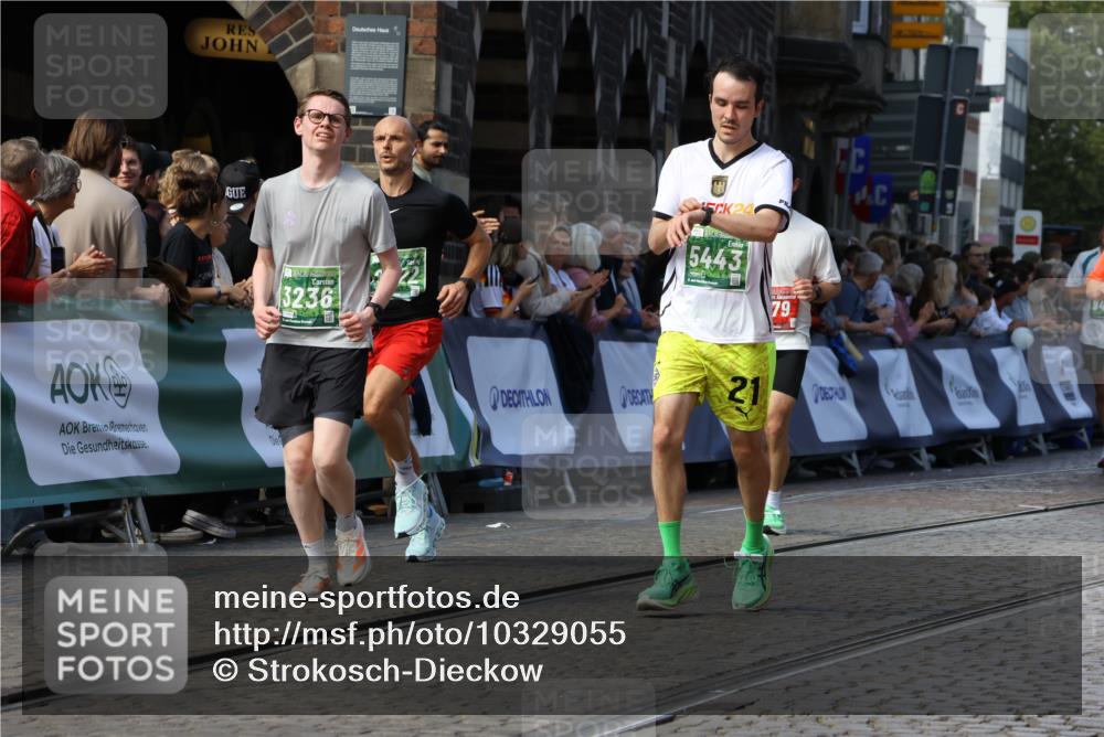 13.09.2026 - 21. swb-Marathon Bremen Strokosch-Dieckow http://msf.ph/oto/10329055 13.09.2026 13:13:50 Ziel 779, 2130, 2360, 2401, 2767, 2882, 6407, 7493, 8477, 8568, 8840, 8963, 9442, 524, 670, 1433, 1613, 2422, 2701, 2824, 3236, 5443, 5593, 5610, 7210, 7283, 7435, 8118, 8886, 9426, 9635, 10105 meine-sportfotos.de