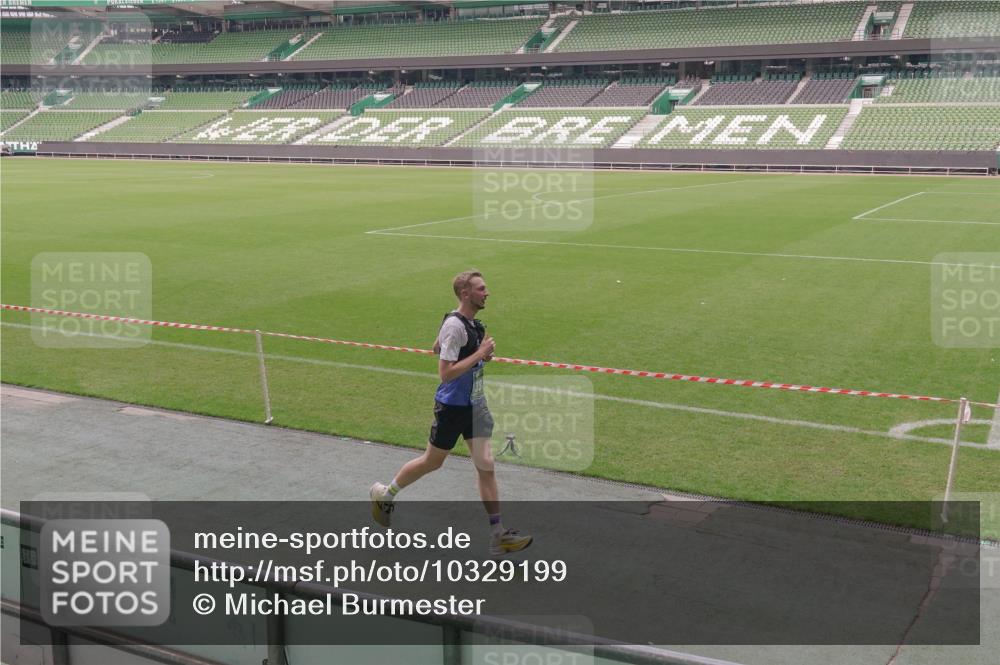 13.09.2026 - 21. swb-Marathon Bremen Michael Burmester http://msf.ph/oto/10329199 13.09.2026 12:59:44 Laufen im Stadion 135, 148, 191, 226, 232, 260, 342, 651, 745, 972, 1080, 1166, 1209, 1281, 1368, 1493, 1494, 1516, 1642, 1650, 1861, 1931, 1935, 1963, 2088, 2210, 2289, 2293, 2306, 2322, 2343, 2367, 2425, 2481, 2517, 2570, 2577, 2686, 2700, 2771, 2806, 2807, 2827, 2885, 2899, 2906, 2914, 2953, 2961, 2979, 3015, 3021, 3076, 3098, 3105, 3120, 3124, 3145, 3168, 3190, 3233, 3273, 3354, 3435, 3480, 3516, 3531, 3560, 3652, 3729, 3855, 3861, 3930, 3934, 205 meine-sportfotos.de