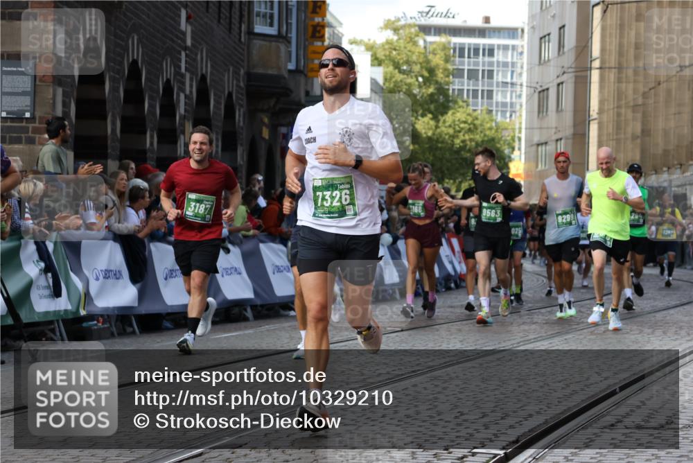 13.09.2026 - 21. swb-Marathon Bremen Strokosch-Dieckow http://msf.ph/oto/10329210 13.09.2026 13:25:13 Ziel 972, 1264, 1516, 2280, 2761, 3015, 4113, 4198, 4262, 4277, 4507, 4973, 5664, 6079, 6360, 6544, 6626, 6807, 6943, 7409, 7854, 8853, 9152, 10103, 260, 1119, 1650, 1658, 2046, 3168, 3187, 4294, 6113, 6380, 7252, 7306, 8357, 8695, 8769, 9036, 9299, 9460, 9468, 9563, 13025 meine-sportfotos.de