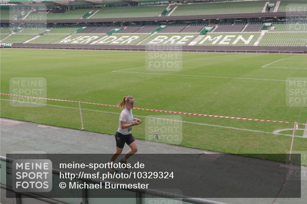 13.09.2026 - 21. swb-Marathon Bremen Michael Burmester http://msf.ph/oto/10329324 13.09.2026 12:59:58 Laufen im Stadion 135, 191, 226, 232, 260, 342, 651, 745, 972, 1080, 1166, 1209, 1368, 1493, 1494, 1516, 1650, 1861, 1935, 1963, 2088, 2210, 2289, 2293, 2306, 2322, 2367, 2427, 2481, 2517, 2570, 2577, 2686, 2700, 2708, 2806, 2807, 2827, 2885, 2899, 2906, 2914, 2953, 2961, 2967, 2979, 3015, 3021, 3076, 3098, 3105, 3120, 3124, 3145, 3168, 3173, 3190, 3233, 3273, 3354, 3385, 3435, 3480, 3516, 3531, 3642, 3652, 3729, 3774, 3855, 3856, 3861, 3930, 3934 meine-sportfotos.de