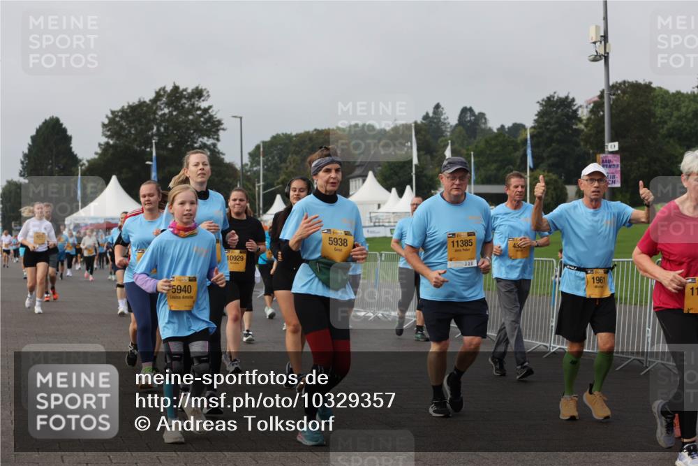 13.09.2026 - Kiel Lauf Andreas Tolksdorf http://msf.ph/oto/10329357 13.09.2026 09:30:38 Kiellinie 1, 39, 5940, 10929, 38, 5938, 1, 39, 11385, 1961, 11 meine-sportfotos.de