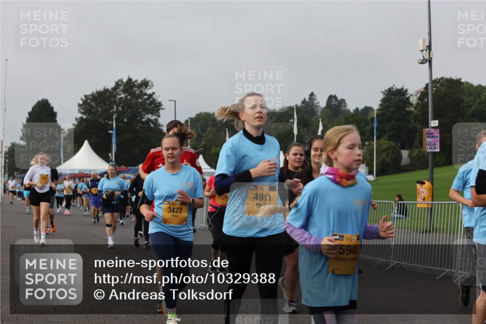 13.09.2026 - Kiel Lauf Andreas Tolksdorf http://msf.ph/oto/10329388 13.09.2026 09:30:40 Kiellinie 3427, 39, 4911, 5940, 24 meine-sportfotos.de