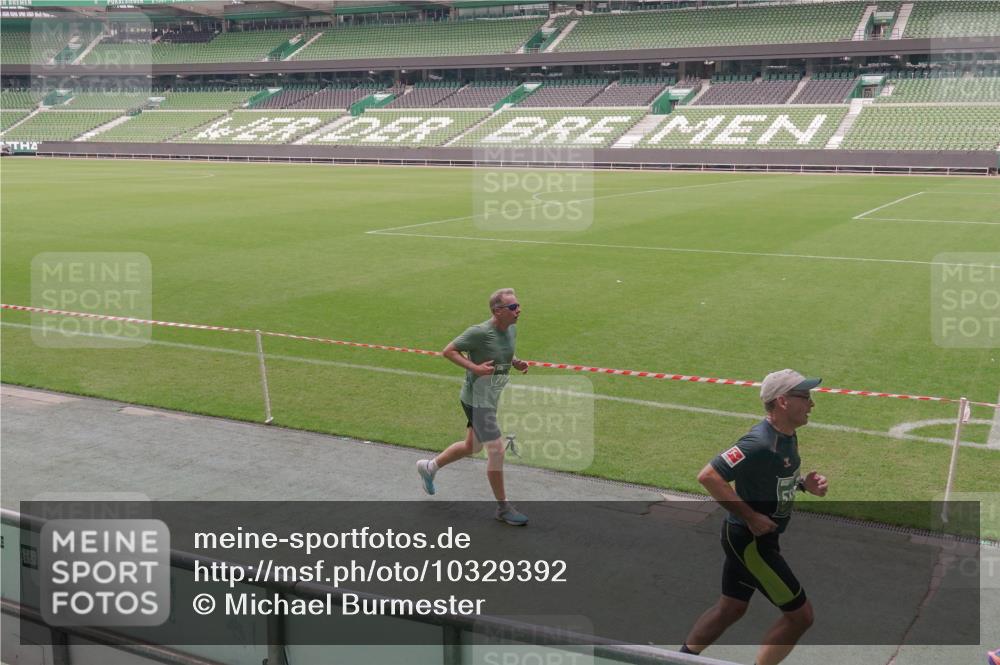 13.09.2026 - 21. swb-Marathon Bremen Michael Burmester http://msf.ph/oto/10329392 13.09.2026 13:00:03 Laufen im Stadion 135, 191, 226, 232, 260, 342, 651, 745, 972, 1080, 1166, 1209, 1368, 1493, 1494, 1516, 1650, 1861, 1935, 1963, 2088, 2210, 2289, 2293, 2306, 2322, 2367, 2427, 2481, 2490, 2517, 2570, 2577, 2658, 2686, 2700, 2708, 2781, 2806, 2827, 2885, 2899, 2906, 2914, 2953, 2961, 2967, 2979, 3015, 3021, 3076, 3098, 3105, 3120, 3124, 3145, 3168, 3173, 3190, 3233, 3273, 3354, 3385, 3435, 3480, 3516, 3531, 3642, 3652, 3729, 3774, 3855, 3856, 3861, 3930, 3934 meine-sportfotos.de