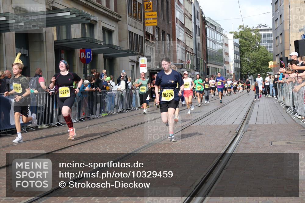 13.09.2026 - 21. swb-Marathon Bremen Strokosch-Dieckow http://msf.ph/oto/10329459 13.09.2026 11:02:17 Ziel 10154, 10190, 10273, 10274, 10278, 10338, 10738, 10783, 10885, 10945, 10985, 11096, 11137, 11261, 11505, 11508, 11526, 11554, 11662, 11701, 11776, 11890, 11945, 12154, 12169, 12252, 12429, 12451, 12489, 10153, 10154, 10173, 10257, 10274, 10331, 10338, 10439, 10473, 10500, 10617, 10636, 10738, 10803, 10885, 10915, 10924, 10943, 11249, 11436, 11505, 11576, 11811, 11853, 11886, 12016, 12042, 12094, 12134, 12135, 12145, 12360, 12437, 12506 meine-sportfotos.de