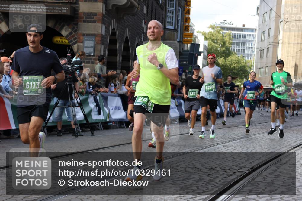 13.09.2026 - 21. swb-Marathon Bremen Strokosch-Dieckow http://msf.ph/oto/10329461 13.09.2026 13:25:16 Ziel 972, 1080, 1264, 2322, 2761, 3015, 4091, 4113, 4198, 4262, 4507, 4918, 4973, 5664, 6079, 6360, 6544, 6807, 6943, 7409, 7854, 8245, 8853, 9152, 10103, 209, 260, 1650, 1658, 2046, 3168, 4294, 5755, 5814, 6113, 6380, 7252, 8357, 8695, 8769, 9299, 9460, 9468, 9563, 13025 meine-sportfotos.de