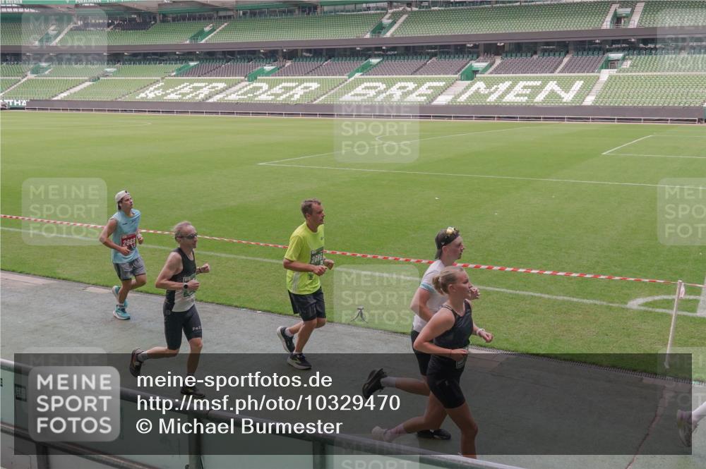 13.09.2026 - 21. swb-Marathon Bremen Michael Burmester http://msf.ph/oto/10329470 13.09.2026 13:00:11 Laufen im Stadion 135, 191, 226, 232, 242, 260, 342, 651, 687, 745, 972, 1080, 1166, 1209, 1368, 1493, 1494, 1516, 1650, 1861, 1935, 1963, 2088, 2210, 2289, 2293, 2306, 2322, 2367, 2409, 2427, 2481, 2485, 2490, 2517, 2560, 2570, 2577, 2658, 2686, 2700, 2708, 2781, 2806, 2827, 2885, 2899, 2906, 2914, 2953, 2961, 2967, 2979, 3015, 3021, 3076, 3098, 3105, 3124, 3145, 3168, 3173, 3190, 3233, 3273, 3354, 3385, 3480, 3516, 3524, 3531, 3642, 3652, 3729, 3774, 3855, 3856, 3861, 3930, 3934 meine-sportfotos.de