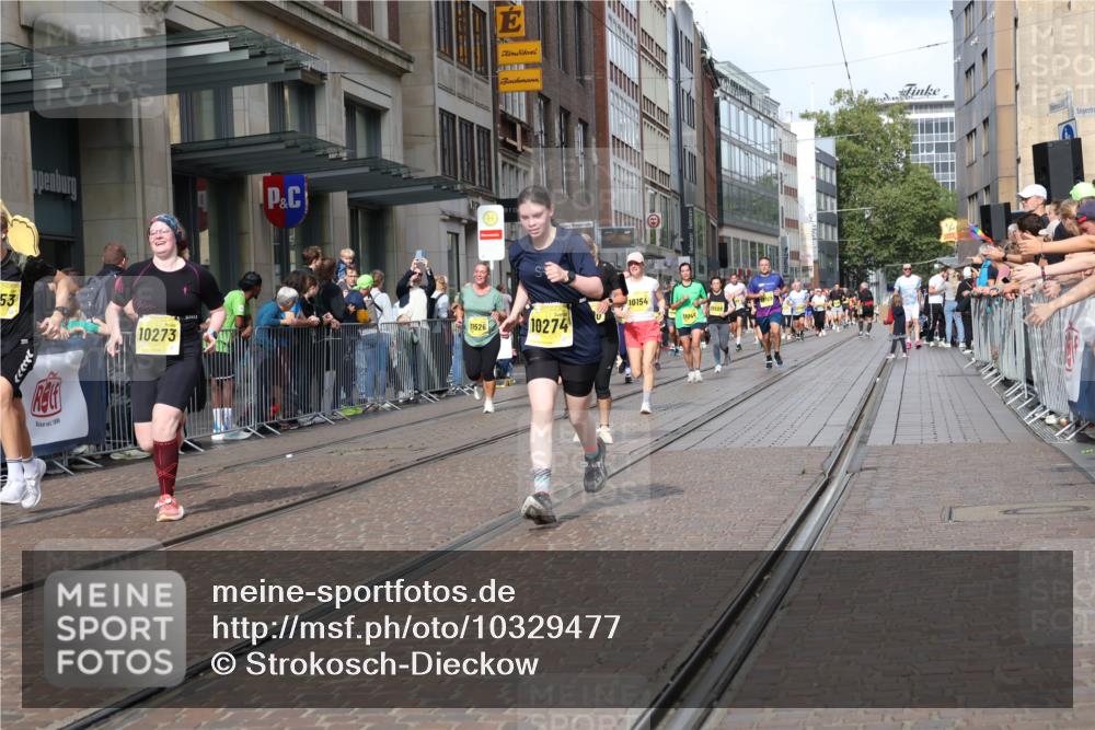 13.09.2026 - 21. swb-Marathon Bremen Strokosch-Dieckow http://msf.ph/oto/10329477 13.09.2026 11:02:18 Ziel 10190, 10273, 10278, 10296, 10633, 10783, 10945, 10985, 11096, 11137, 11261, 11508, 11526, 11554, 11662, 11701, 11719, 11776, 11890, 11945, 12154, 12169, 12252, 12429, 12451, 12489, 10153, 10154, 10173, 10257, 10273, 10274, 10278, 10331, 10338, 10439, 10473, 10500, 10617, 10636, 10738, 10803, 10885, 10915, 10924, 10943, 11249, 11436, 11505, 11576, 11811, 11853, 11886, 12016, 12042, 12094, 12134, 12135, 12145, 12360, 12437, 12506 meine-sportfotos.de