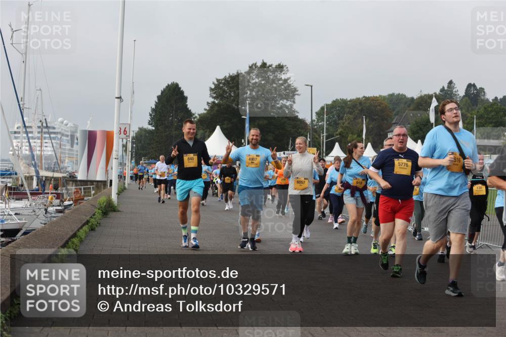 13.09.2026 - Kiel Lauf Andreas Tolksdorf http://msf.ph/oto/10329571 13.09.2026 09:30:52 Kiellinie 840, 4907, 919, 6057, 5776, 516 meine-sportfotos.de