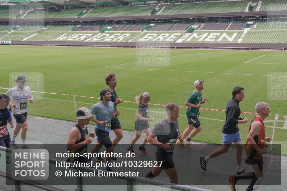 13.09.2026 - 21. swb-Marathon Bremen Michael Burmester http://msf.ph/oto/10329627 13.09.2026 13:00:23 Laufen im Stadion 135, 191, 226, 232, 242, 260, 318, 342, 440, 651, 687, 745, 972, 1080, 1166, 1209, 1368, 1493, 1494, 1516, 1650, 1861, 1935, 1963, 2088, 2210, 2289, 2293, 2306, 2322, 2370, 2409, 2427, 2481, 2485, 2490, 2517, 2560, 2561, 2570, 2627, 2658, 2686, 2700, 2708, 2781, 2806, 2827, 2885, 2899, 2906, 2914, 2953, 2961, 2967, 2979, 3015, 3076, 3098, 3105, 3124, 3145, 3168, 3173, 3190, 3233, 3273, 3354, 3385, 3480, 3516, 3524, 3531, 3642, 3652, 3729, 3774, 3855, 3856, 3861, 3930, 3934 meine-sportfotos.de