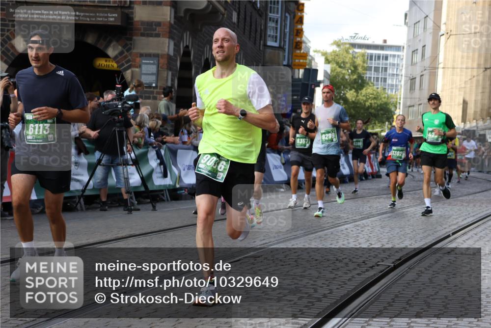 13.09.2026 - 21. swb-Marathon Bremen Strokosch-Dieckow http://msf.ph/oto/10329649 13.09.2026 13:25:16 Ziel 972, 1080, 1264, 2322, 2761, 3015, 4091, 4113, 4198, 4262, 4507, 4918, 4973, 5664, 6079, 6360, 6544, 6807, 6943, 7409, 7854, 8245, 8853, 9152, 10103, 209, 260, 1650, 1658, 2046, 3168, 4294, 5755, 5814, 6113, 6380, 7252, 8357, 8695, 8769, 9299, 9460, 9468, 9563, 13025 meine-sportfotos.de