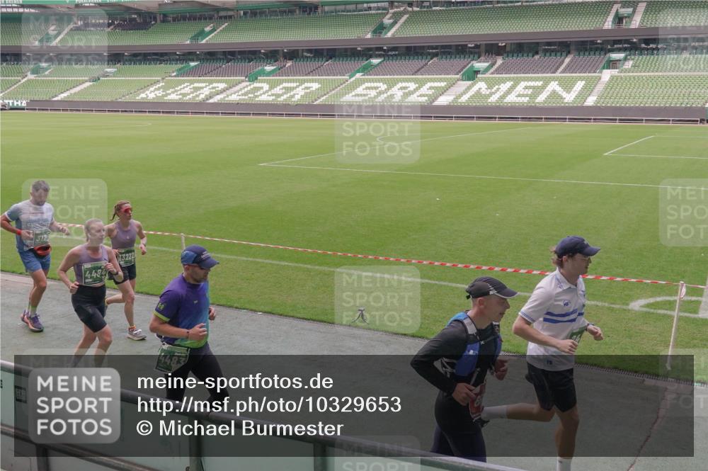 13.09.2026 - 21. swb-Marathon Bremen Michael Burmester http://msf.ph/oto/10329653 13.09.2026 13:00:24 Laufen im Stadion 135, 191, 226, 232, 242, 260, 318, 342, 440, 651, 687, 745, 972, 1080, 1166, 1209, 1368, 1493, 1494, 1516, 1650, 1861, 1935, 1963, 2088, 2210, 2289, 2293, 2306, 2322, 2370, 2409, 2427, 2481, 2485, 2490, 2517, 2560, 2561, 2570, 2627, 2658, 2686, 2700, 2708, 2781, 2806, 2827, 2885, 2899, 2906, 2914, 2953, 2961, 2967, 2979, 3015, 3076, 3098, 3105, 3124, 3145, 3168, 3173, 3190, 3233, 3273, 3354, 3385, 3480, 3516, 3524, 3531, 3642, 3652, 3729, 3774, 3855, 3856, 3861, 3930, 3934 meine-sportfotos.de