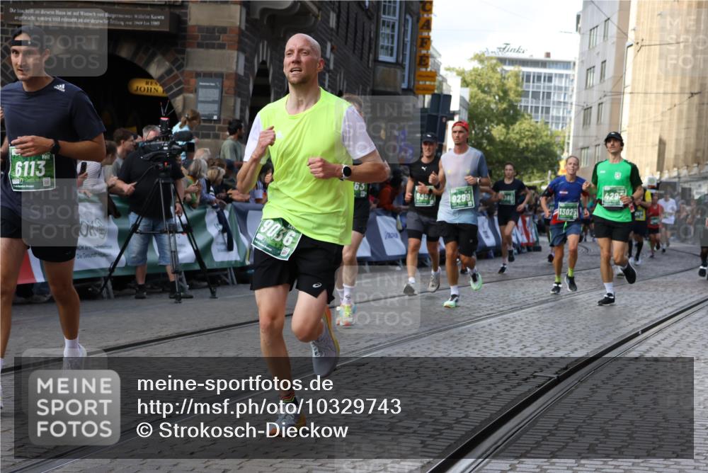 13.09.2026 - 21. swb-Marathon Bremen Strokosch-Dieckow http://msf.ph/oto/10329743 13.09.2026 13:25:16 Ziel 972, 1080, 1264, 2322, 2761, 3015, 4091, 4113, 4198, 4262, 4507, 4918, 4973, 5664, 6079, 6360, 6544, 6807, 6943, 7409, 7854, 8245, 8853, 9152, 10103, 209, 260, 1650, 1658, 2046, 3168, 4294, 5755, 5814, 6113, 6380, 7252, 8357, 8695, 8769, 9299, 9460, 9468, 9563, 13025 meine-sportfotos.de