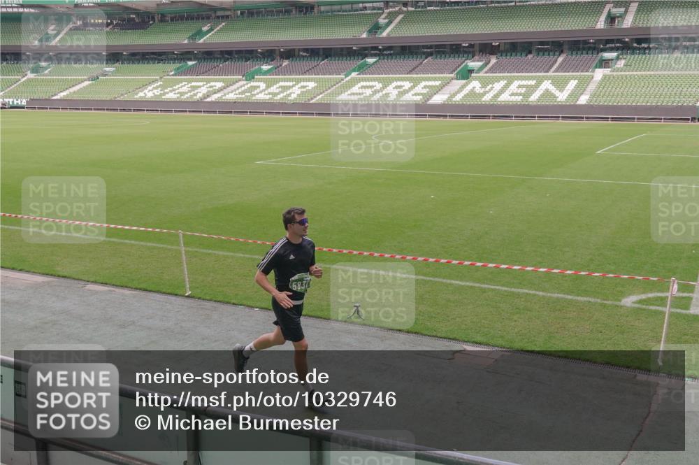 13.09.2026 - 21. swb-Marathon Bremen Michael Burmester http://msf.ph/oto/10329746 13.09.2026 13:00:34 Laufen im Stadion 135, 232, 242, 260, 318, 342, 440, 651, 687, 745, 1080, 1166, 1209, 1368, 1448, 1493, 1494, 1516, 1582, 1650, 1861, 1935, 1963, 2088, 2289, 2293, 2306, 2322, 2370, 2409, 2427, 2481, 2485, 2490, 2491, 2517, 2560, 2561, 2570, 2627, 2658, 2686, 2700, 2708, 2781, 2806, 2899, 2906, 2914, 2953, 2961, 2967, 3015, 3076, 3105, 3124, 3145, 3168, 3173, 3190, 3273, 3354, 3372, 3375, 3385, 3480, 3516, 3524, 3526, 3531, 3642, 3652, 3729, 3774, 3855, 3856, 3861, 3930 meine-sportfotos.de