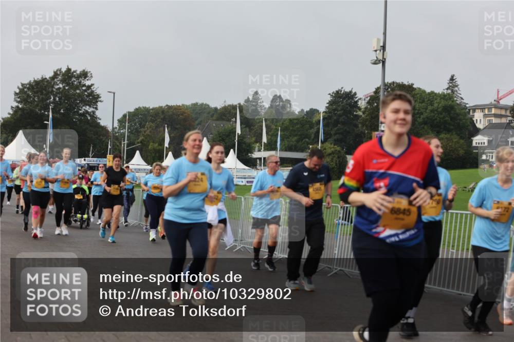 13.09.2026 - Kiel Lauf Andreas Tolksdorf http://msf.ph/oto/10329802 13.09.2026 09:31:08 Kiellinie 2568, 6845, 9172 meine-sportfotos.de