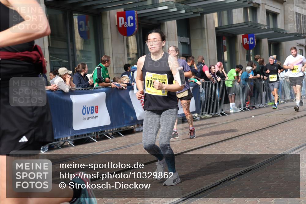 13.09.2026 - 21. swb-Marathon Bremen Strokosch-Dieckow http://msf.ph/oto/10329862 13.09.2026 11:02:28 Ziel 10190, 10296, 10633, 10783, 10945, 10954, 10955, 10985, 11096, 11107, 11261, 11313, 11554, 11564, 11662, 11697, 11701, 11719, 11730, 11776, 11785, 11945, 12071, 12154, 12247, 12252, 12429, 12448, 12451, 12465, 12489, 10153, 10154, 10173, 10273, 10274, 10278, 10331, 10338, 10439, 10473, 10636, 10738, 10885, 10915, 10943, 11137, 11249, 11505, 11508, 11526, 11554, 11576, 11811, 11853, 11886, 11890, 12042, 12094, 12134, 12135, 12169, 12252, 12437, 12489 meine-sportfotos.de