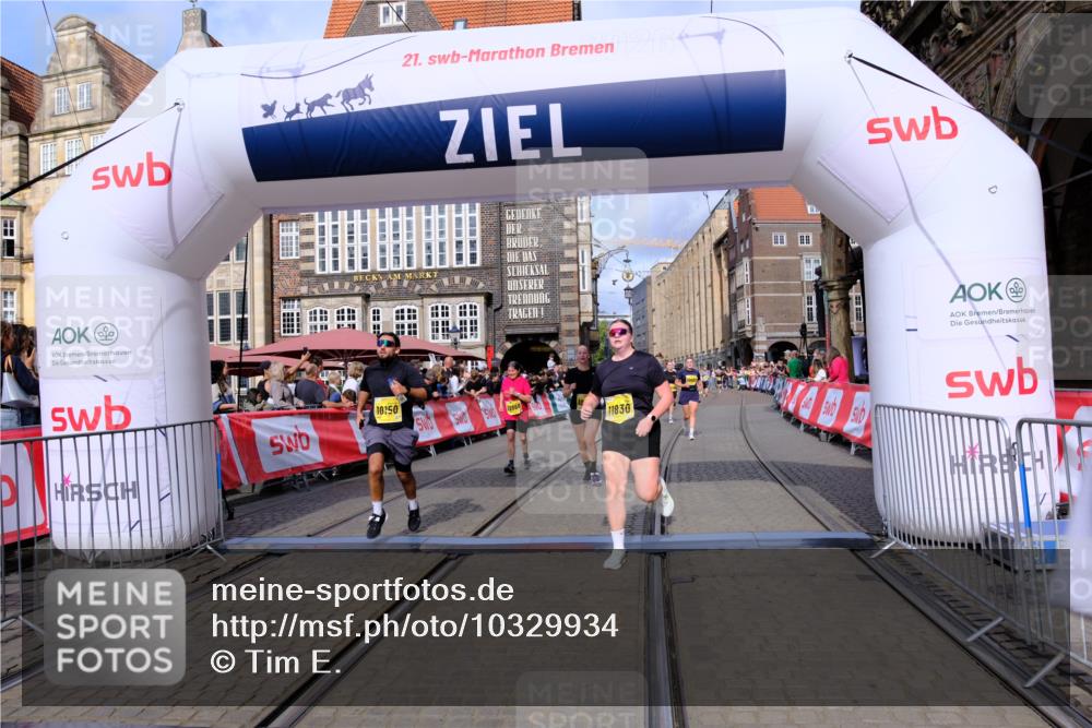 13.09.2026 - 21. swb-Marathon Bremen Tim E. http://msf.ph/oto/10329934 13.09.2026 11:03:32 Ziel 10092, 10150, 10195, 10237, 10309, 10528, 10531, 10598, 10715, 10724, 10727, 10904, 10959, 11070, 11493, 11676, 11830, 11836, 12068, 12184, 12185, 12214, 12421, 12432, 12483, 12611 meine-sportfotos.de