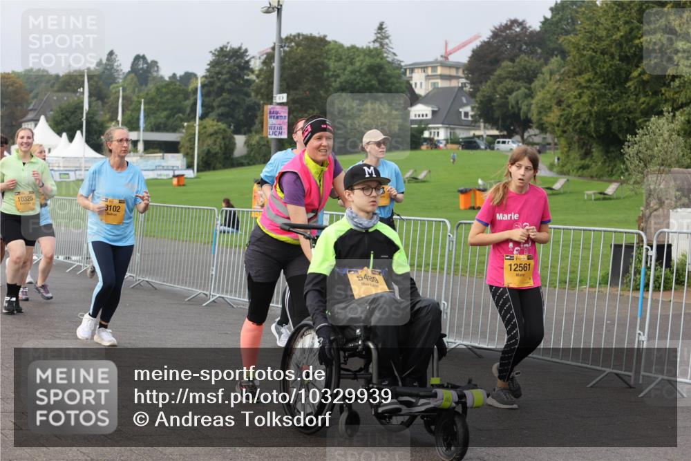 13.09.2026 - Kiel Lauf Andreas Tolksdorf http://msf.ph/oto/10329939 13.09.2026 09:31:18 Kiellinie 10325, 3102, 5489, 12561 meine-sportfotos.de