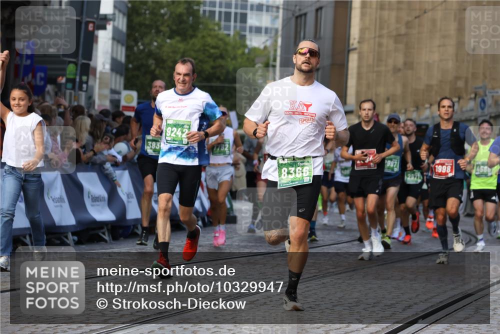 13.09.2026 - 21. swb-Marathon Bremen Strokosch-Dieckow http://msf.ph/oto/10329947 13.09.2026 13:14:33 Ziel 107, 235, 469, 1433, 1542, 1613, 1998, 2043, 2084, 2203, 2701, 2913, 2922, 3545, 4452, 4728, 5593, 5986, 6145, 7029, 7435, 7591, 7659, 7963, 8118, 8886, 8919, 9783, 10105, 199, 615, 616, 1455, 2251, 2847, 2971, 2997, 3012, 3057, 3175, 3834, 4097, 4246, 4569, 4586, 5239, 5649, 5962, 6472, 7251, 7782, 8366, 8409, 9242, 10016 meine-sportfotos.de