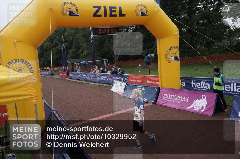 13.09.2026 - Airport Race Dennis Weichert http://msf.ph/oto/10329952 13.09.2026 10:24:24 Ziel 4017, 5018, 5145, 5147 meine-sportfotos.de