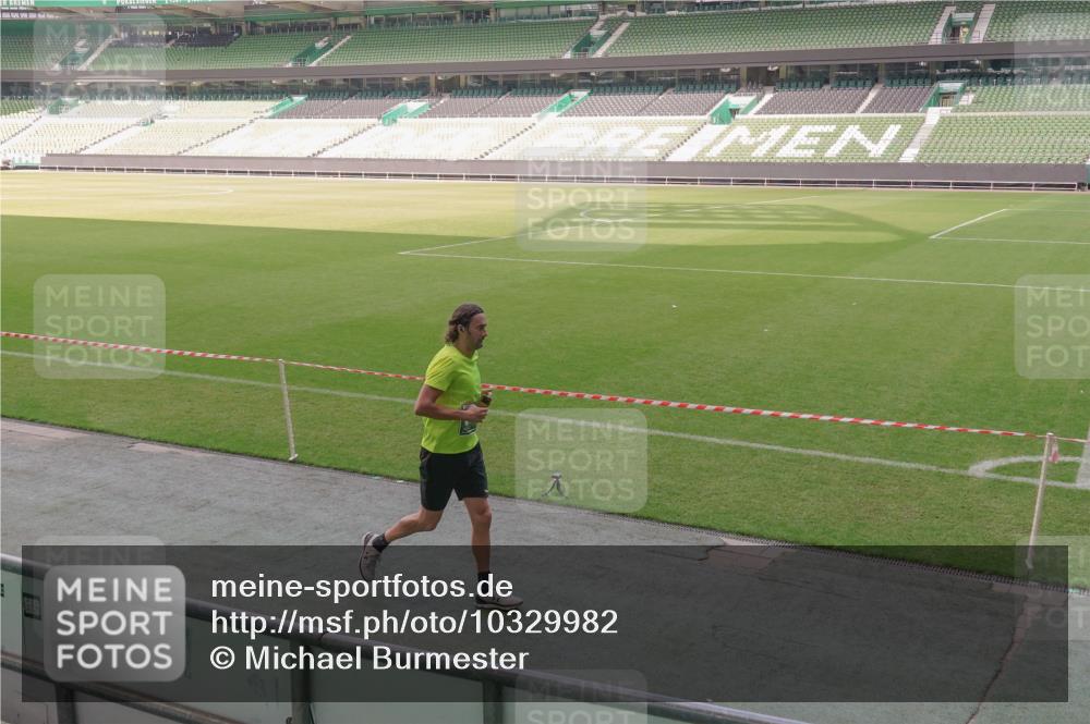 13.09.2026 - 21. swb-Marathon Bremen Michael Burmester http://msf.ph/oto/10329982 13.09.2026 13:01:03 Laufen im Stadion 135, 242, 260, 282, 318, 342, 440, 531, 651, 687, 930, 946, 1006, 1067, 1209, 1368, 1436, 1448, 1493, 1494, 1582, 1650, 1861, 1896, 1935, 1963, 2033, 2047, 2062, 2088, 2293, 2306, 2322, 2370, 2409, 2427, 2481, 2485, 2490, 2491, 2517, 2560, 2561, 2570, 2627, 2638, 2658, 2686, 2700, 2708, 2781, 2906, 2914, 2967, 3076, 3105, 3145, 3168, 3173, 3273, 3354, 3372, 3374, 3375, 3385, 3480, 3524, 3526, 3642, 3667, 3729, 3774, 3806, 3855, 3856, 3861, 3930 meine-sportfotos.de