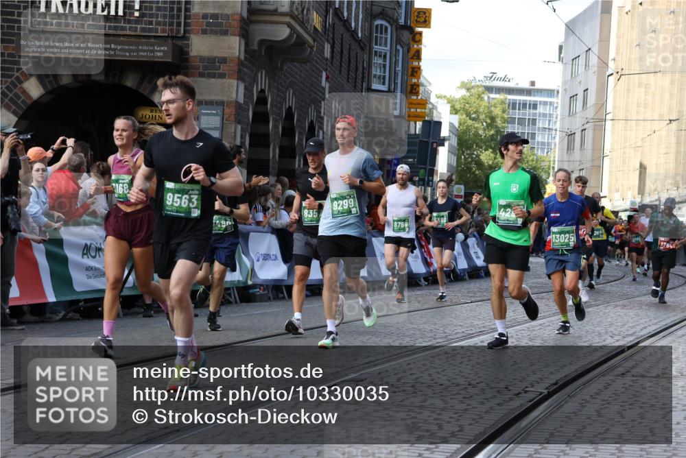 13.09.2026 - 21. swb-Marathon Bremen Strokosch-Dieckow http://msf.ph/oto/10330035 13.09.2026 13:25:17 Ziel 972, 1080, 1264, 2322, 2761, 3015, 3105, 4091, 4113, 4262, 4507, 4918, 4973, 5664, 6079, 6360, 6544, 6807, 6943, 7409, 7854, 8245, 8853, 9073, 9152, 9360, 10103, 209, 260, 1650, 1658, 2046, 3168, 4294, 5755, 5814, 6380, 7252, 8357, 8695, 8769, 9299, 9460, 9468, 9563, 13025 meine-sportfotos.de