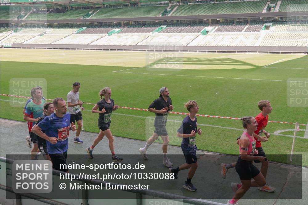 13.09.2026 - 21. swb-Marathon Bremen Michael Burmester http://msf.ph/oto/10330088 13.09.2026 13:01:14 Laufen im Stadion 135, 150, 242, 260, 282, 318, 342, 440, 531, 651, 687, 930, 946, 1006, 1067, 1209, 1368, 1436, 1448, 1493, 1494, 1582, 1650, 1861, 1896, 1935, 1963, 2033, 2047, 2062, 2088, 2293, 2306, 2322, 2370, 2409, 2427, 2485, 2490, 2491, 2517, 2560, 2561, 2627, 2638, 2658, 2686, 2700, 2708, 2781, 2906, 2914, 2967, 2987, 3076, 3105, 3145, 3168, 3173, 3273, 3334, 3354, 3372, 3374, 3375, 3385, 3392, 3480, 3524, 3526, 3527, 3642, 3667, 3729, 3774, 3806, 3855, 3856, 3861, 3930 meine-sportfotos.de