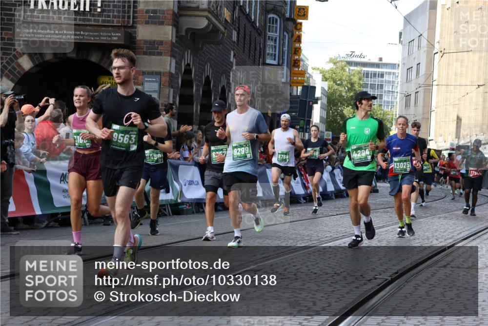 13.09.2026 - 21. swb-Marathon Bremen Strokosch-Dieckow http://msf.ph/oto/10330138 13.09.2026 13:25:18 Ziel 972, 1080, 1166, 1264, 2322, 2761, 3015, 3105, 4091, 4113, 4262, 4507, 4918, 4973, 6079, 6360, 6544, 6807, 6943, 7409, 7854, 8245, 8853, 9073, 9152, 9360, 10103, 209, 260, 1650, 1658, 2046, 3168, 4294, 5755, 5814, 6380, 7252, 8357, 8545, 8695, 8769, 9299, 9460, 9468, 13025 meine-sportfotos.de
