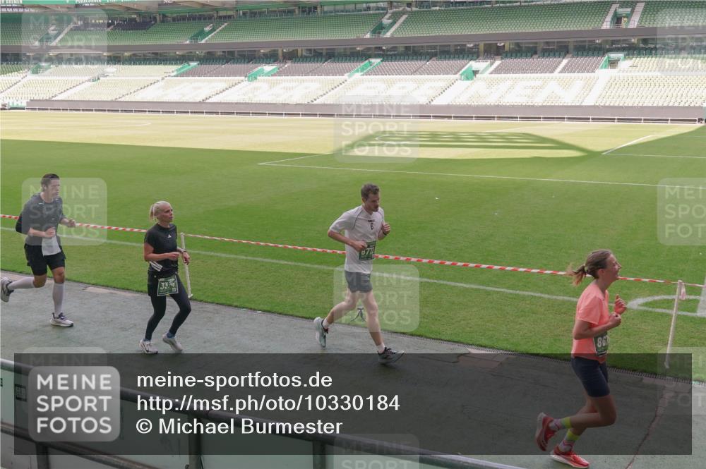 13.09.2026 - 21. swb-Marathon Bremen Michael Burmester http://msf.ph/oto/10330184 13.09.2026 13:01:24 Laufen im Stadion 135, 150, 242, 282, 318, 440, 531, 651, 687, 930, 946, 1006, 1067, 1163, 1368, 1436, 1448, 1582, 1650, 1861, 1896, 1935, 1963, 2033, 2047, 2062, 2292, 2293, 2306, 2322, 2370, 2409, 2427, 2485, 2490, 2491, 2560, 2561, 2627, 2638, 2658, 2686, 2700, 2708, 2781, 2906, 2967, 2987, 3013, 3044, 3076, 3105, 3145, 3168, 3173, 3187, 3248, 3294, 3334, 3354, 3372, 3374, 3375, 3385, 3392, 3480, 3524, 3526, 3527, 3642, 3667, 3729, 3774, 3806, 3855, 3856 meine-sportfotos.de