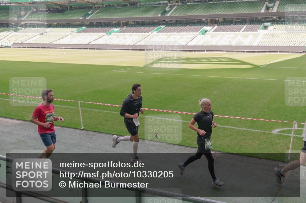 13.09.2026 - 21. swb-Marathon Bremen Michael Burmester http://msf.ph/oto/10330205 13.09.2026 13:01:26 Laufen im Stadion 135, 150, 242, 282, 318, 440, 531, 651, 687, 930, 946, 1006, 1067, 1163, 1368, 1436, 1448, 1582, 1650, 1861, 1896, 1935, 1963, 2033, 2047, 2062, 2292, 2293, 2306, 2322, 2345, 2370, 2409, 2427, 2485, 2490, 2491, 2560, 2561, 2627, 2638, 2658, 2666, 2686, 2700, 2708, 2781, 2906, 2967, 2987, 3013, 3044, 3076, 3105, 3145, 3163, 3164, 3168, 3173, 3187, 3248, 3294, 3334, 3354, 3372, 3374, 3375, 3385, 3392, 3480, 3524, 3526, 3527, 3642, 3667, 3729, 3774, 3806, 3855, 3856 meine-sportfotos.de