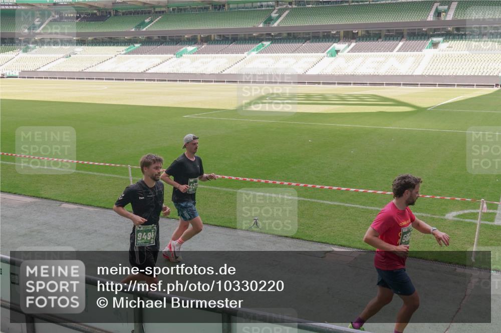 13.09.2026 - 21. swb-Marathon Bremen Michael Burmester http://msf.ph/oto/10330220 13.09.2026 13:01:27 Laufen im Stadion 135, 150, 242, 282, 318, 440, 531, 651, 687, 722, 930, 946, 1006, 1067, 1163, 1368, 1436, 1448, 1582, 1650, 1861, 1896, 1935, 1963, 2033, 2047, 2062, 2292, 2293, 2306, 2322, 2345, 2370, 2409, 2427, 2485, 2490, 2491, 2560, 2561, 2627, 2638, 2658, 2666, 2686, 2700, 2708, 2781, 2906, 2967, 2987, 3013, 3044, 3076, 3105, 3145, 3163, 3164, 3168, 3173, 3187, 3248, 3294, 3334, 3354, 3372, 3374, 3375, 3385, 3392, 3480, 3524, 3526, 3527, 3642, 3667, 3729, 3774, 3806, 3855, 3856 meine-sportfotos.de