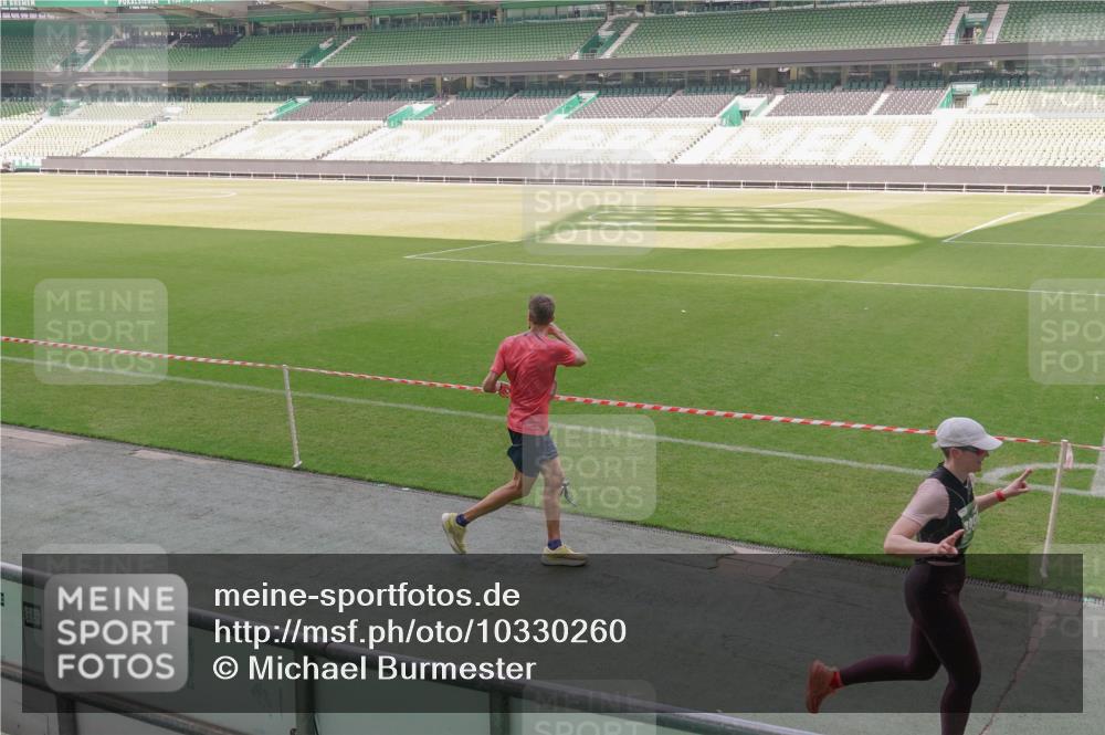 13.09.2026 - 21. swb-Marathon Bremen Michael Burmester http://msf.ph/oto/10330260 13.09.2026 13:01:33 Laufen im Stadion 150, 242, 282, 318, 440, 531, 651, 687, 722, 930, 946, 1006, 1067, 1163, 1250, 1368, 1436, 1448, 1582, 1650, 1861, 1896, 1935, 1963, 2033, 2047, 2062, 2292, 2293, 2306, 2322, 2345, 2370, 2378, 2409, 2427, 2485, 2490, 2491, 2560, 2561, 2627, 2638, 2658, 2666, 2700, 2708, 2781, 2906, 2967, 2987, 3013, 3044, 3105, 3145, 3163, 3164, 3168, 3173, 3187, 3248, 3294, 3334, 3354, 3372, 3374, 3375, 3385, 3392, 3480, 3524, 3526, 3527, 3642, 3667, 3729, 3774, 3806, 3856, 4000 meine-sportfotos.de