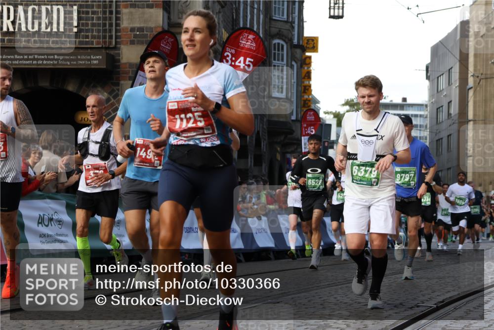 13.09.2026 - 21. swb-Marathon Bremen Strokosch-Dieckow http://msf.ph/oto/10330366 13.09.2026 13:14:54 Ziel 199, 376, 1043, 1125, 1492, 1814, 2251, 2847, 2971, 2997, 3012, 3085, 3821, 3834, 4586, 4685, 5239, 5794, 5836, 6130, 6506, 7117, 7251, 7782, 7826, 8366, 8456, 9242, 9868, 10016, 1510, 2383, 3504, 3717, 4382, 4992, 5294, 5298, 5417, 5471, 6351, 6379, 6521, 6528, 6717, 7190, 7432, 8238, 9338, 9363, 9797 meine-sportfotos.de