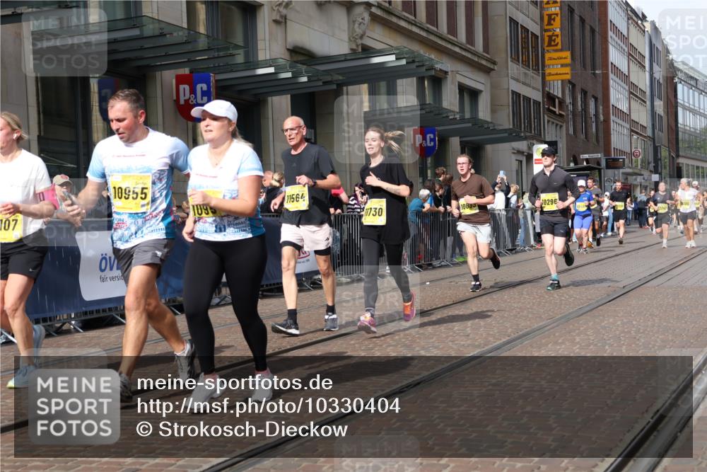 13.09.2026 - 21. swb-Marathon Bremen Strokosch-Dieckow http://msf.ph/oto/10330404 13.09.2026 11:02:42 Ziel 10185, 10195, 10296, 10528, 10531, 10598, 10633, 10715, 10727, 10731, 10783, 10954, 10955, 10959, 11070, 11095, 11107, 11313, 11493, 11564, 11676, 11697, 11719, 11730, 11785, 11836, 12071, 12214, 12247, 12421, 12432, 12448, 12465, 12483, 10154, 10190, 10273, 10274, 10278, 10338, 10738, 10783, 10885, 10945, 10985, 11096, 11137, 11261, 11505, 11508, 11526, 11554, 11662, 11701, 11776, 11890, 11945, 12154, 12169, 12252, 12429, 12451, 12489 meine-sportfotos.de