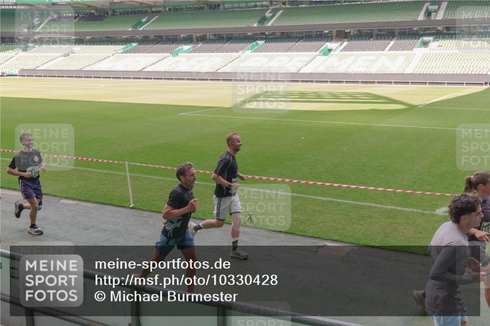 13.09.2026 - 21. swb-Marathon Bremen Michael Burmester http://msf.ph/oto/10330428 13.09.2026 13:01:49 Laufen im Stadion 150, 242, 282, 318, 440, 531, 687, 722, 930, 936, 946, 1006, 1067, 1163, 1250, 1436, 1448, 1582, 1896, 2033, 2047, 2062, 2292, 2345, 2370, 2378, 2409, 2427, 2485, 2490, 2491, 2560, 2561, 2627, 2638, 2658, 2666, 2668, 2700, 2708, 2781, 2906, 2967, 2987, 3013, 3044, 3163, 3164, 3168, 3173, 3187, 3248, 3294, 3334, 3372, 3374, 3375, 3385, 3392, 3524, 3526, 3527, 3603, 3642, 3667, 3721, 3774, 3806, 3852, 3856, 3893, 4000, 4506, 4558 meine-sportfotos.de