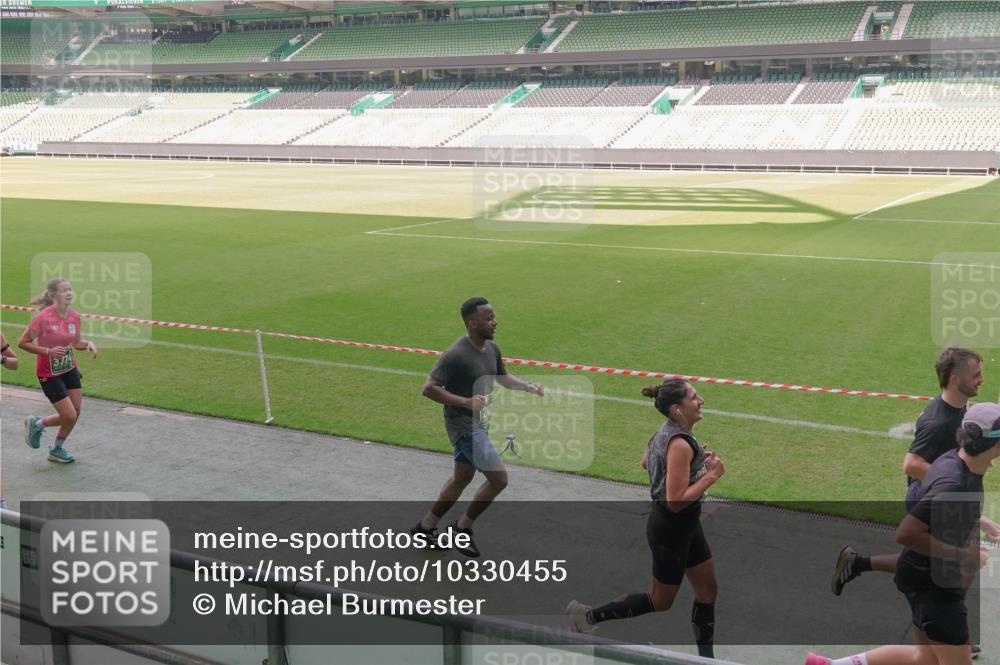 13.09.2026 - 21. swb-Marathon Bremen Michael Burmester http://msf.ph/oto/10330455 13.09.2026 13:01:51 Laufen im Stadion 150, 242, 282, 318, 440, 531, 687, 722, 930, 936, 946, 1006, 1067, 1163, 1250, 1436, 1448, 1582, 1896, 2033, 2047, 2062, 2292, 2345, 2370, 2378, 2409, 2427, 2485, 2490, 2491, 2560, 2561, 2627, 2638, 2658, 2666, 2668, 2700, 2708, 2781, 2906, 2967, 2987, 3013, 3044, 3163, 3164, 3168, 3173, 3187, 3248, 3294, 3334, 3372, 3374, 3375, 3385, 3392, 3524, 3526, 3527, 3603, 3642, 3667, 3721, 3774, 3806, 3852, 3856, 3893, 4000, 4506, 4558 meine-sportfotos.de
