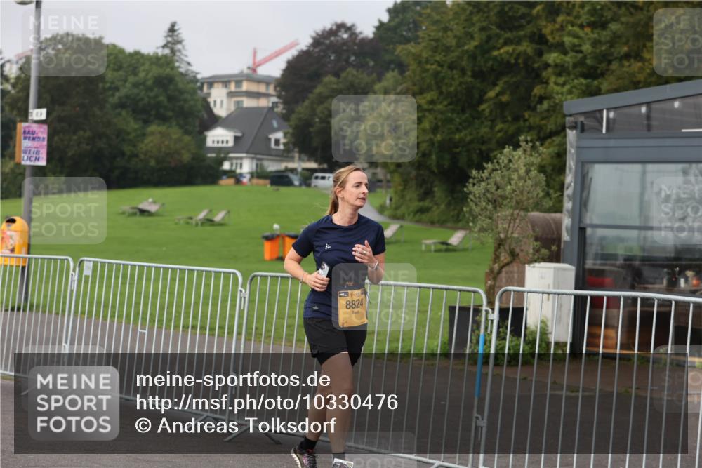 13.09.2026 - Kiel Lauf Andreas Tolksdorf http://msf.ph/oto/10330476 13.09.2026 09:32:18 Kiellinie 8824 meine-sportfotos.de