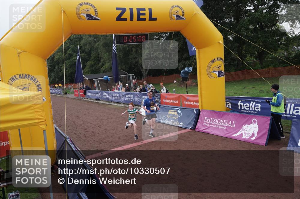 13.09.2026 - Airport Race Dennis Weichert http://msf.ph/oto/10330507 13.09.2026 10:25:34 Ziel 5315, 5316 meine-sportfotos.de