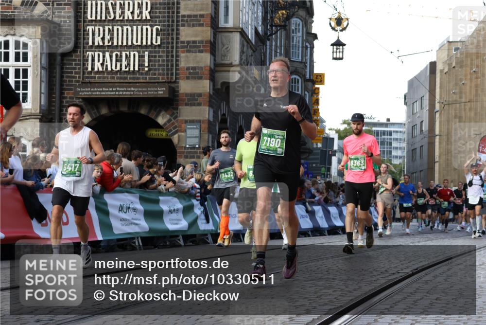 13.09.2026 - 21. swb-Marathon Bremen Strokosch-Dieckow http://msf.ph/oto/10330511 13.09.2026 13:15:02 Ziel 199, 615, 616, 889, 1455, 1748, 2251, 2847, 2971, 2997, 3012, 3057, 3175, 3206, 3821, 3834, 4097, 4226, 4246, 4569, 4586, 4685, 5239, 5315, 5649, 5962, 6472, 7251, 7782, 8366, 8409, 9242, 10016, 1664, 3357, 3743, 4111, 4382, 4992, 5003, 5149, 5385, 5417, 6351, 6521, 6773, 6902, 7432, 7497, 7515, 7730, 9253, 9338, 9363, 9483, 13137, 13139 meine-sportfotos.de