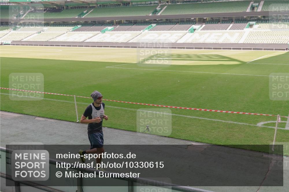 13.09.2026 - 21. swb-Marathon Bremen Michael Burmester http://msf.ph/oto/10330615 13.09.2026 13:02:06 Laufen im Stadion 150, 242, 282, 318, 440, 531, 687, 722, 930, 936, 946, 1006, 1067, 1163, 1250, 1436, 1448, 1582, 1896, 2033, 2047, 2062, 2276, 2292, 2345, 2364, 2370, 2378, 2409, 2421, 2485, 2490, 2491, 2560, 2561, 2627, 2638, 2658, 2666, 2668, 2779, 2781, 2967, 2987, 3013, 3044, 3114, 3163, 3164, 3187, 3248, 3258, 3294, 3334, 3372, 3374, 3375, 3385, 3392, 3496, 3524, 3526, 3527, 3576, 3585, 3603, 3642, 3667, 3721, 3806, 3852, 3893, 3938, 3983, 4000, 4133, 4506, 4558 meine-sportfotos.de