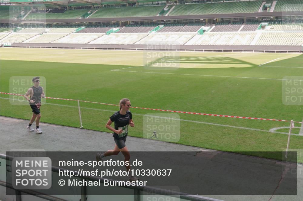 13.09.2026 - 21. swb-Marathon Bremen Michael Burmester http://msf.ph/oto/10330637 13.09.2026 13:02:10 Laufen im Stadion 150, 242, 282, 318, 440, 531, 687, 722, 930, 936, 946, 1006, 1067, 1163, 1250, 1436, 1448, 1582, 1896, 2033, 2047, 2062, 2276, 2292, 2345, 2364, 2370, 2378, 2409, 2421, 2485, 2490, 2491, 2560, 2561, 2627, 2638, 2658, 2666, 2668, 2779, 2781, 2900, 2987, 3013, 3044, 3114, 3163, 3164, 3187, 3248, 3258, 3294, 3334, 3372, 3374, 3375, 3392, 3496, 3524, 3526, 3527, 3576, 3585, 3603, 3667, 3721, 3806, 3852, 3893, 3938, 3983, 4000, 4133, 4506, 4558 meine-sportfotos.de