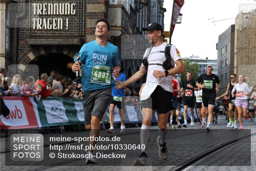 13.09.2026 - 21. swb-Marathon Bremen Strokosch-Dieckow http://msf.ph/oto/10330640 13.09.2026 13:15:08 Ziel 615, 616, 889, 1455, 1748, 2251, 2847, 2971, 2997, 3012, 3057, 3175, 3206, 3834, 4097, 4226, 4246, 4569, 4586, 4968, 5315, 5471, 5649, 5796, 5962, 6379, 6404, 6472, 6528, 7251, 7782, 8409, 9242, 9523, 9797, 10016, 13141, 1664, 3357, 3743, 4111, 4646, 5003, 5149, 5385, 6011, 6773, 6902, 7497, 7515, 7717, 7730, 8086, 8254, 8255, 9253, 9483, 13137, 13139 meine-sportfotos.de
